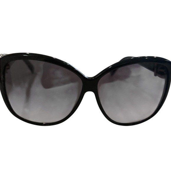 Salvatore Ferragamo Black Sunglasses - Picture 8 of 10